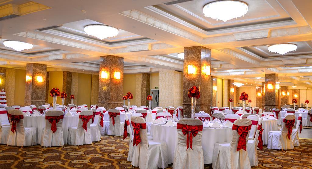 The Grand Kandyan Exterior photo
