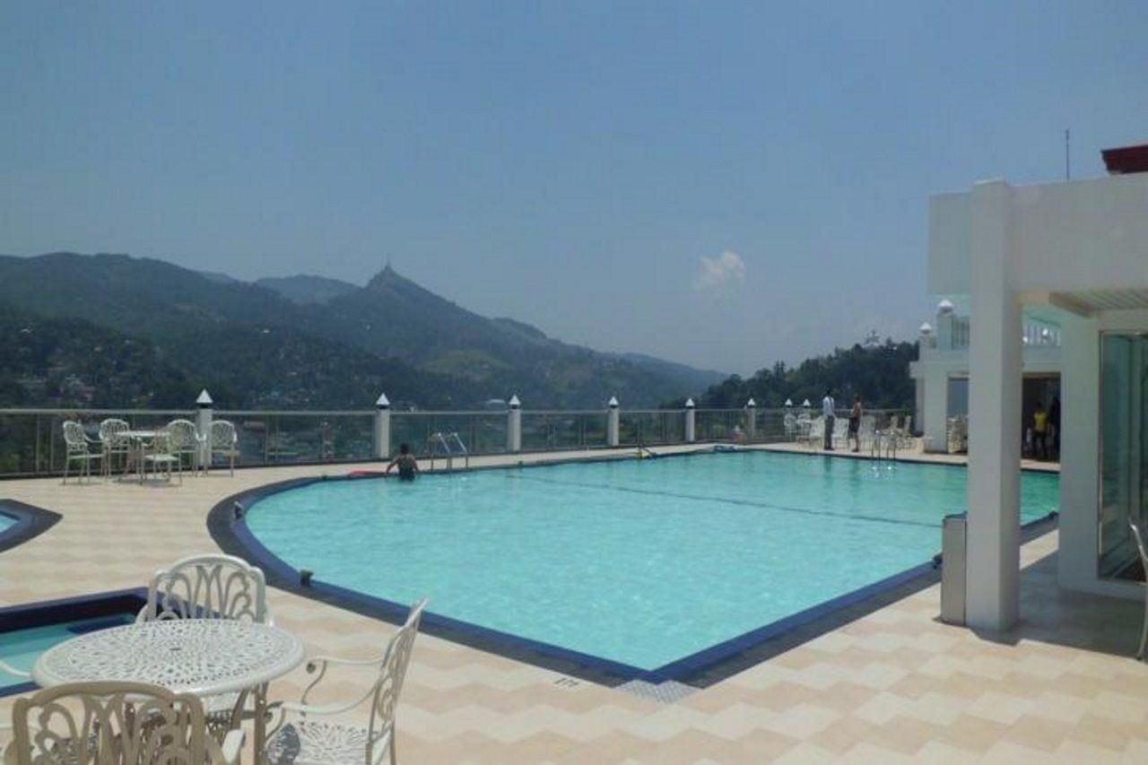 The Grand Kandyan Exterior photo